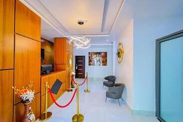 هتل The Address