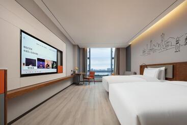 هتل Urcove By Hyatt Hangzhou Xiaoshan International Airport