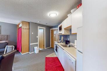 هتل Whitefoot Lodge 342/344