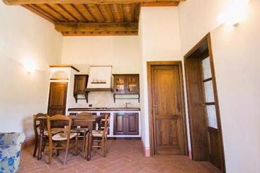 Isa Il Casale Di Donoratico, Residence With Swimming Pool
