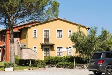 Il Casale Di Donoratico, Residence With Swimming Pool