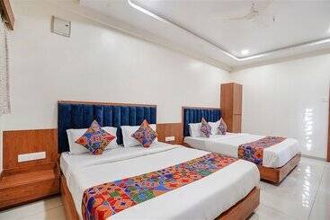 پانسیون Fabhotel Hk Villa
