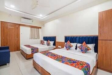 پانسیون Fabhotel Hk Villa