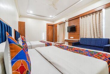 پانسیون Fabhotel Hk Villa