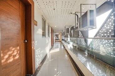 پانسیون Fabhotel Hk Villa