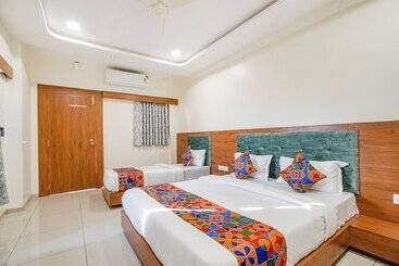 پانسیون Fabhotel Hk Villa