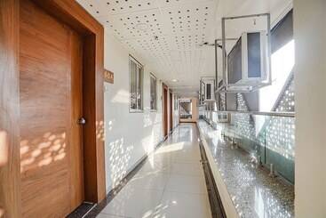 پانسیون Fabhotel Hk Villa
