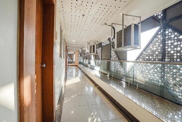 پانسیون Fabhotel Hk Villa