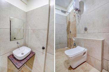 پانسیون Fabhotel Hk Villa