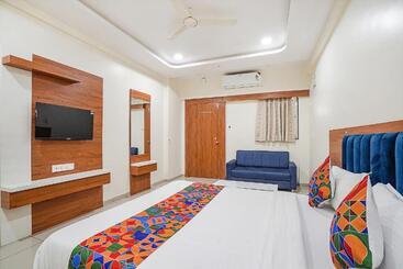 پانسیون Fabhotel Hk Villa