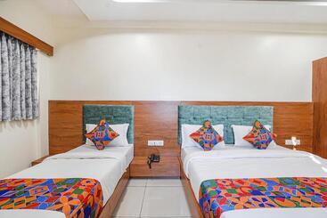 پانسیون Fabhotel Hk Villa