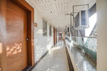 پانسیون Fabhotel Hk Villa