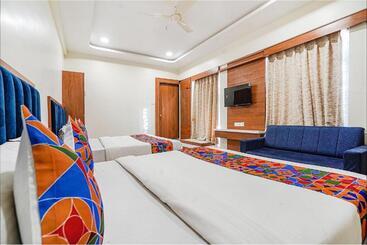 پانسیون Fabhotel Hk Villa