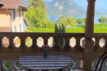 پانسیون Lake Rooms