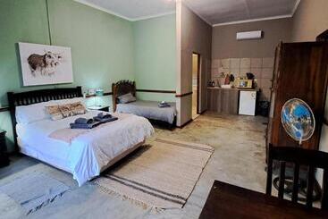 پانسیون Morgenbos Guesthouse