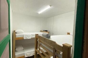 پانسیون Origen Hostel Jardín