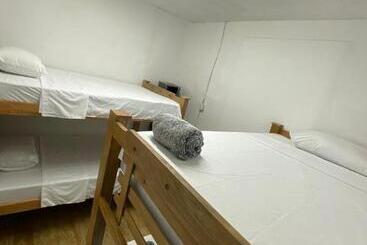 پانسیون Origen Hostel Jardín