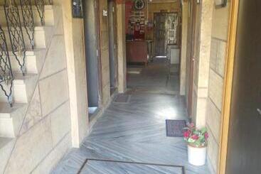 بنسيون Safari Guest House