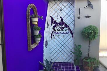 پانسیون The Hideaway Vacation Condos