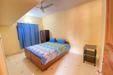 Remmys Place Candolim