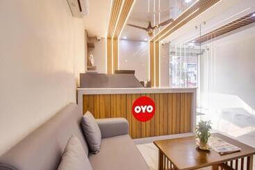 هتل Rr Residency