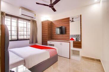 هتل Rr Residency