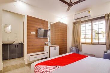 هتل Rr Residency