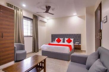 هتل Rr Residency