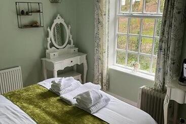 The Old Postie Bed & Breakfast