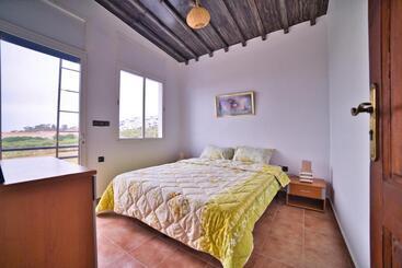هاستل Oualidia Surfhouse