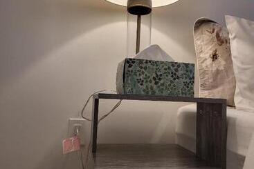 تختخواب و صبحانه New Luxury Home