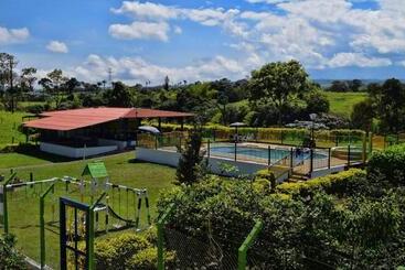 Finca Hotel La Moni