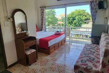 هتل Home One Love Ayutthaya Main Zone By Baan One Love Group