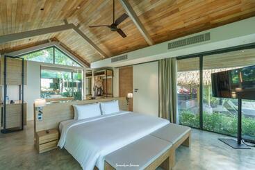 هتل Villa Escape Burasari