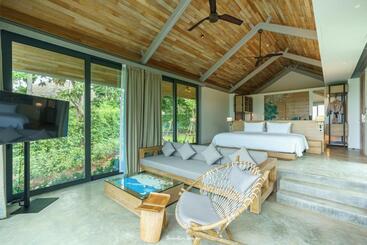 هتل Villa Escape Burasari