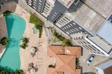 Jardim Das Palmeiras Ii   Home Resort
