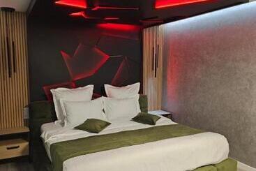 Monarc Boutique Aparthotel   Self Check In
