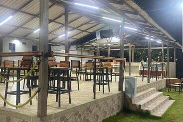پانسیون Akuaippa Hostal Restaurant