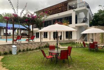 پانسیون Akuaippa Hostal Restaurant