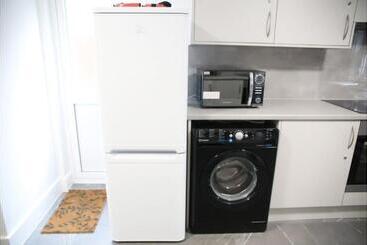پانسیون Cricklewood Deluxe Ensuite Room