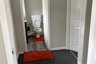 پانسیون The Coral Guest House 1 Fratton Park Portsmouth