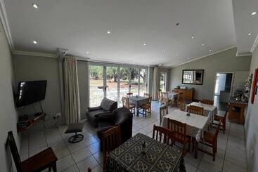 פנסיון Manna House