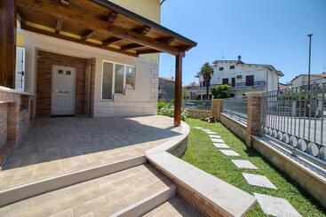 پانسیون Villa Alba