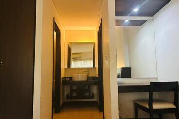 โรงแรม ดิ โอวาเล่ย์ [the O Valley Boutique Hotel]