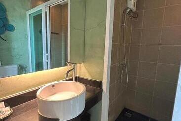 โรงแรม ดิ โอวาเล่ย์ [the O Valley Boutique Hotel]