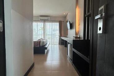 โรงแรม ดิ โอวาเล่ย์ [the O Valley Boutique Hotel]