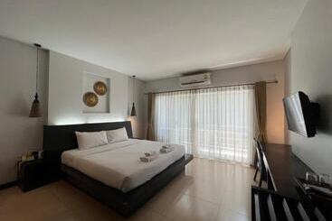 โรงแรม ดิ โอวาเล่ย์ [the O Valley Boutique Hotel]