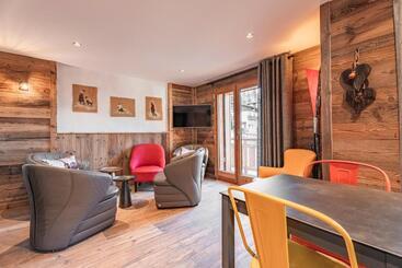 تختخواب و صبحانه Chalet Charming B And B