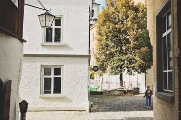 Blaue Rose  Digital Check In - Feldkirch