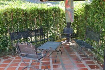 هتل Finca Villa Yuliana